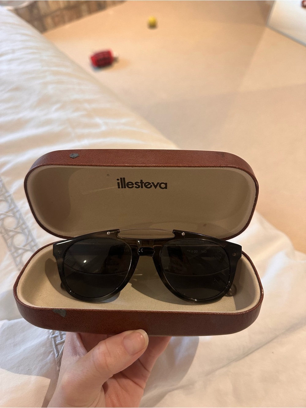Illesteva Monaco sunglasses